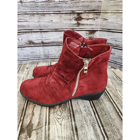 Serene Island Women 10 Faux Fur Suede Side Zip Slouche Bootie Red Small Heel - Picture 5 of 11